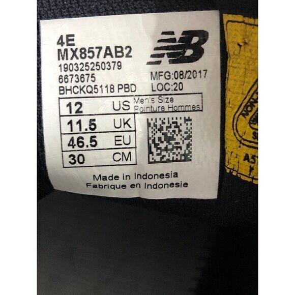 Athletic_Shoes